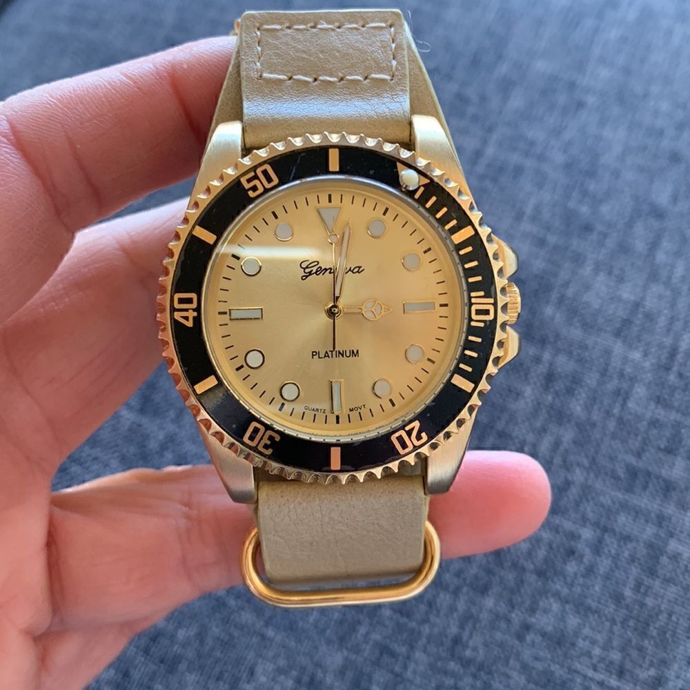 ‎Geneva Platinum Watch Quartz tan adjustable band